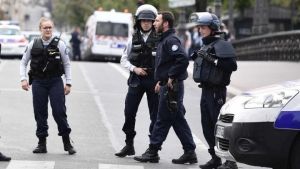 Συνελήφθη 26χρονος για τη δολοφονία της συζύγου και δύο παιδιών δημοσιογράφου του BBC