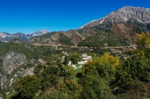 Στο χείλος του γκρεμού οι κτηνοτρόφοι της Κοιλάδας του Αχελώου