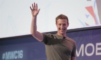 Λέιζερ, drones και δορυφόροι στην υπηρεσία του Mr. Facebook