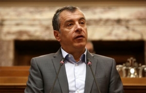 Θεοδωράκης: «Ναι» στις συνεργασίες, αλλά δεν χρειαζόμαστε εκλογές