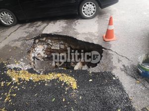 Θεσσαλονίκη: Ζημίες στο οδικό δίκτυο από την έντονη βροχόπτωση (pics)