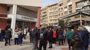 Συγκέντρωση και πορεία εργαζόμενων κατά του lockdown στον δήμο Κορδελιού- Ευόσμου