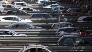 Εξόδος εκδρομέων εν όψει Δεκαπενταύγουστου – Σημαντικές καθυστερήσεις στα διόδια των Μαλγάρων