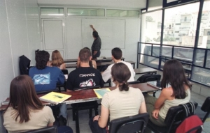 Η πλειοψηφία των μαθητών Λυκείου στρέφεται σε φροντιστήρια-ιδιαίτερα