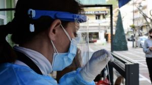 Δωρεάν rapid tests στο δημαρχείο Θεσσαλονίκης από κλιμάκια του ΕΟΔΥ