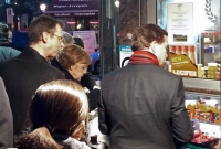 Το διάλειμμα της Μέρκελ από τη Σύνοδο για... τηγανητές πατάτες