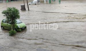 Έκτακτο: Σε πλήρη εξέλιξη η κακοκαιρία στη Θεσσαλονίκη – Μήνυμα του 112 στους κατοίκους της πόλης