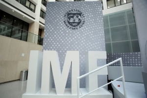 Ο «εμφύλιος» στο ΔΝΤ για την Ελλάδα