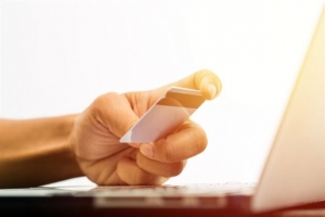 Επιστροφές, ο μεγάλος πονοκέφαλος για τις online πωλήσεις