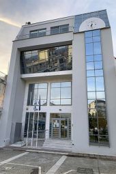 Ομόρφυνε το Δημοτικό Κατάστημα Αξιούπολης