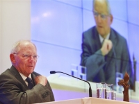 Σόιμπλε: Μέτρα κατά «ξεπλύματος» και χρηματοδότησης της τρομοκρατίας