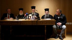 Ιερόθεος για Μεγάλη Εβδομάδα: Ανοικτές εκκλησίες μόνο για ιερείς και αναγκαίο προσωπικό