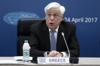 Παυλόπουλος: Δεν θα περάσουν τα υπολείμματα του Ναζισμού