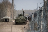 Ούγγρος ευρωβουλευτής: Οι γουρουνοκεφαλές θα διώξουν τους μετανάστες