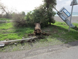 Υδροστρόβιλος προκάλεσε ζημιές στη νότια Ρόδο