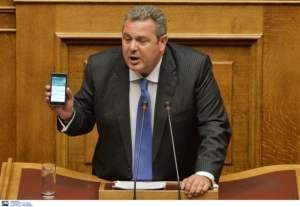 Το Μαξίμου προκαλεί τη ΝΔ να καταθέσει πρόταση μομφής κατά Καμμένου
