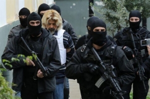 Ο Ξηρός και ο θυμωμένος νονός της νύχτας