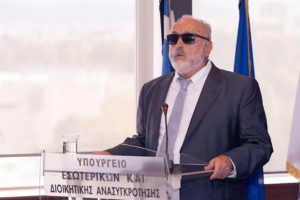 Κουρουμπλής: «Να υπάρχει αμοιβαία κατανόηση με την εκκλησία»
