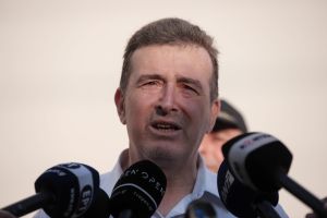 Στο “Παπαγεωργίου” ο Χρυσοχοϊδης: Μέχρι το τέλος του έτους η δημιουργία Κέντρου Αναφοράς Τραύματος