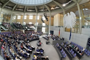 Μοιρασμένοι οι Γερμανοί για το τρίτο πακέτο βοήθειας προς την Ελλάδα