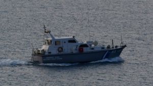 Προσάραξη πλοίου στην Κέα με 150 μετανάστες