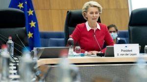 Φον Ντερ Λάιεν: Η βία κατά των γυναικών δεν είναι ανεκτή