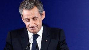 Αναμένεται ο Νικολά Σαρκοζί να φυλακιστεί αύριο στο Παρίσι