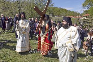Σε κλίμα κατάνυξης η Ακολουθία της Αποκαθήλωσης στο Ιερό Κοινόβιο Οσίου Νικοδήμου Πενταλόφου Παιονίας