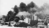 Ήχησαν οι σειρήνες σε όλη την Κύπρο: 49 χρόνια από το στρατιωτικό πραξικόπημα κατά του Μακαρίου (ΒΙΝΤΕΟ)