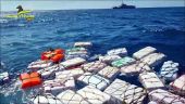 Ιταλία: Δύο τόνοι κοκαΐνης έπεσαν στη θάλασσα (ΒΙΝΤΕΟ)