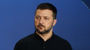 Ζελένσκι: Η Ρωσία πρέπει να αναγκαστεί να υπογράψει συνθήκη ειρήνης