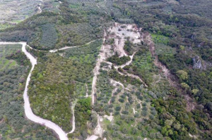 Εικόνες καταστροφής στην Πρέβεζα από τις κατολισθήσεις [Βίντεο]