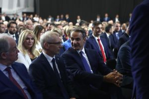 Κ. Μητσοτάκης από Βελλίδειο: «Ό,τι χάσαμε πολιτεία και πολίτες θα το ξαναχτίσουμε μαζί, καλύτερα και χωρίς τα λάθη του παρελθόντος» (LIVE)