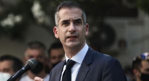 Τίρανα: Το κλειδί της πόλης παρέλαβε ο Κώστας Μπακογιάννης (pic)