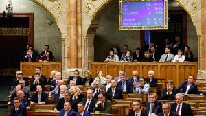 Ουγγαρία: Εγκρίνεται η αναγνώριση μόνο δύο φύλων στο Σύνταγμα, με στόχο την προστασία των παιδιών