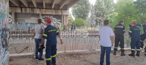 Θεσσαλονίκη: Τρένο παρέσυρε γυναίκα – Ανασύρθηκε νεκρή (ΒΙΝΤΕΟ &amp; ΦΩΤΟ)