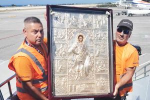 Ξεκίνησε το ταξίδι η εικόνας του Αγίου Φανούριου από την Ρόδο για την Αξιούπολη