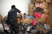 Κατασχέθηκαν 45.000 προϊόντα «μαϊμού» σε αστυνομική επιχείρηση