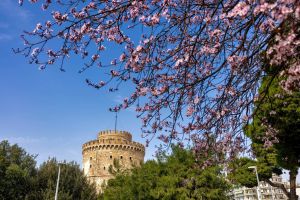 Καιρός: Ηλιοφάνεια και άνοδος της θερμοκρασίας στη Θεσσαλονίκη σήμερα