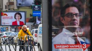Σε προεκλογικούς ρυθμούς κινείται η Βόρεια Μακεδονία
