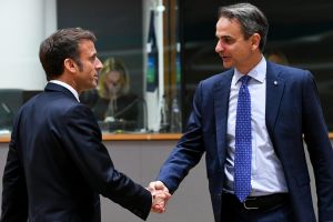 Συναντήσεις με Ερντογάν και Μητσοτάκη για τον Εμανουέλ Μακρόν στο Βίλνιους