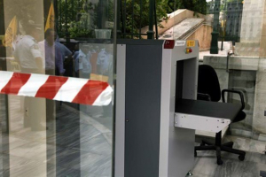 Δύο συλλήψεις με το νέο σύστημα ελέγχου στη Βουλή