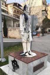 Η Τ.Ε. Κιλκίς του ΚΚΕ για την εκ νέου βεβήλωση του αγάλματος του Αντάρτη στο Κιλκίς