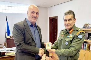 Στον Αντιπεριφερειάρχη Α. Βεργίδη ο νέος Διοικητής της 71ης Αερομεταφερόμενης Ταξιαρχίας “ΠΟΝΤΟΣ”, Ταξίαρχος Αριστείδης Τσουκαλάς