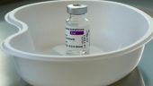 Ισπανία: Το εμβόλιο της AstraZeneca θα χορηγείται μόνο σε ανθρώπους 60-65 ετών