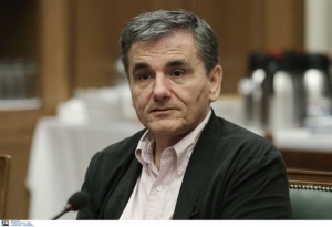 Μαχαίρι 1,16 δισ. ευρώ σε κοινωνικά επιδόματα