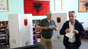 Κλείνουν οι κάλπες στην Αλβανία: Αναμένονται τα αποτελέσματα την Τρίτη