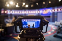 Θυελλώδες προδιαγράφεται το ντιμπέι Χίλαρι - Τραμπ