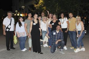 Ξεφάντωσαν με swing και latin στους δρόμους του Κιλκίς οι μαθητές της ΤΕΧΝΗΣ