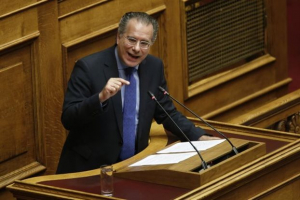 Γ. Κουμουτσάκος: «Ετοιμάζονται εν κρυπτώ να ‘λύσουν’και το Αλβανικό»